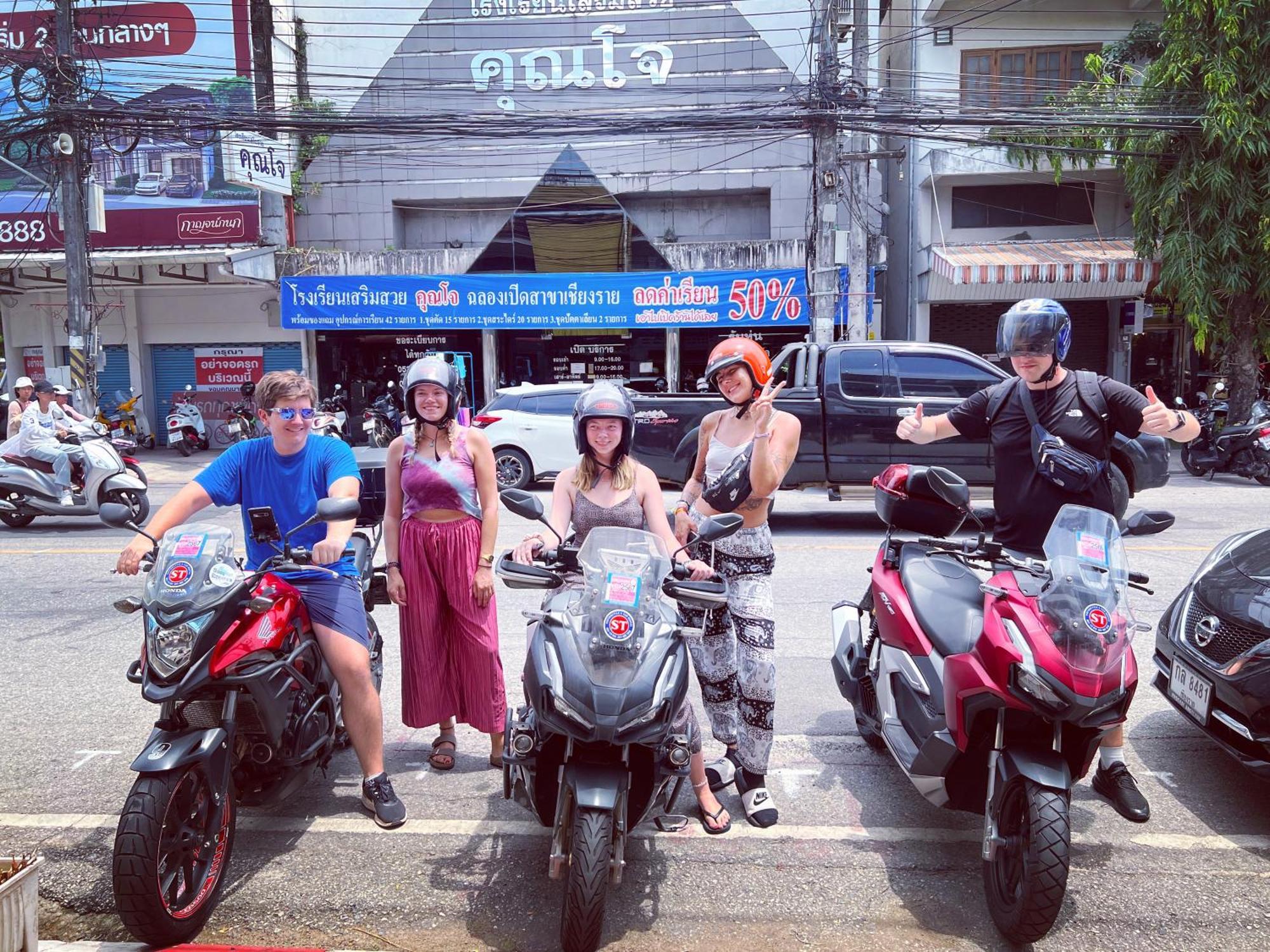 Together Backpackers Hostel Chiang Rai Exterior photo